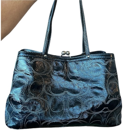 Coach 1941 Signature Black Patent Leather Large Glossy Kisslock Bag - Picture 2 of 16